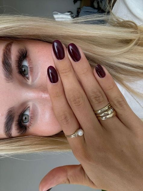 Alva Nails